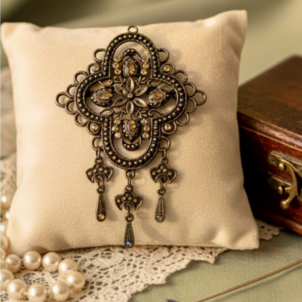 Vintage marcasite chandelier brooch